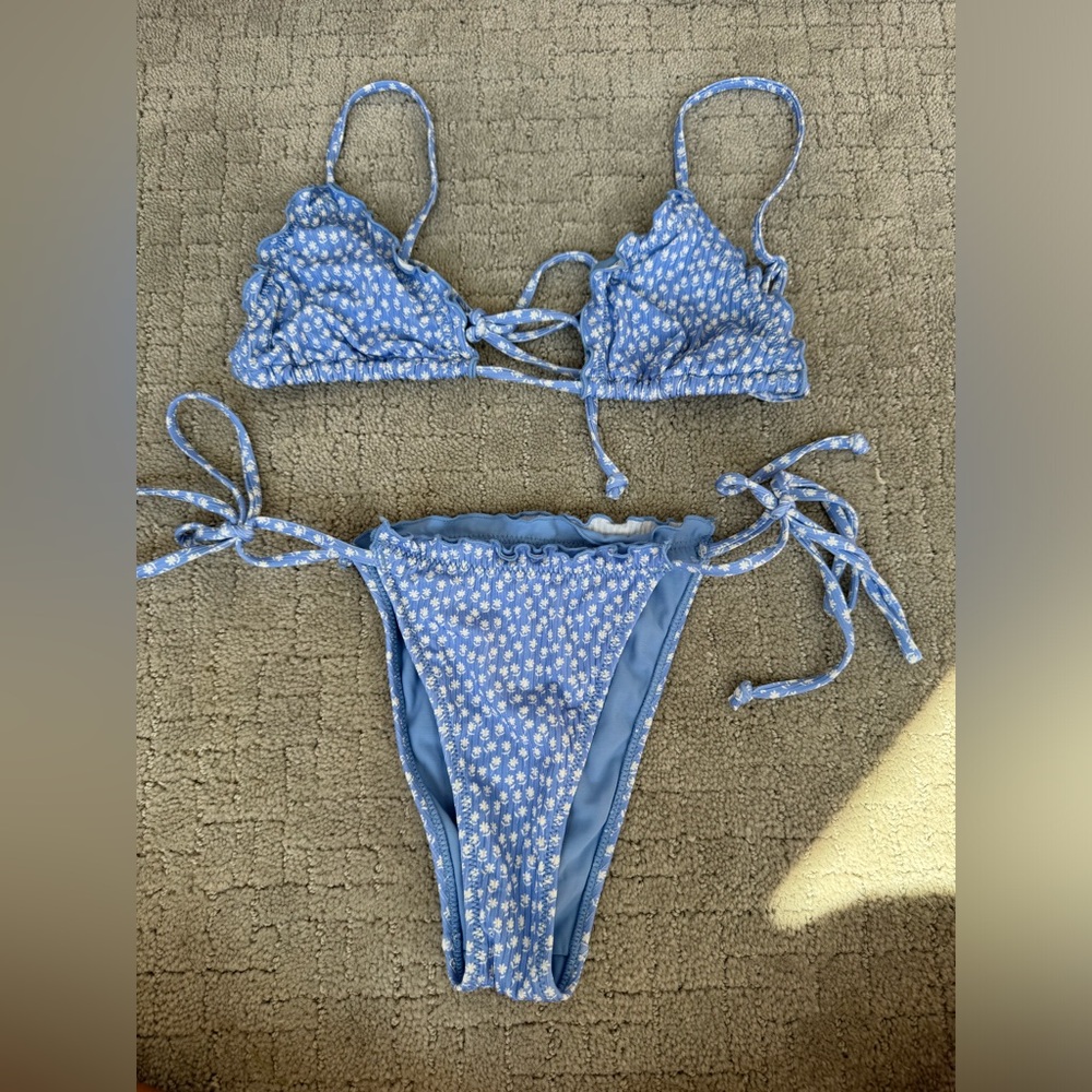 PacSun Blue and White Bikini